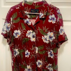 Island Traders Women’s Plus Size XXL Floral Button Up Shirt
